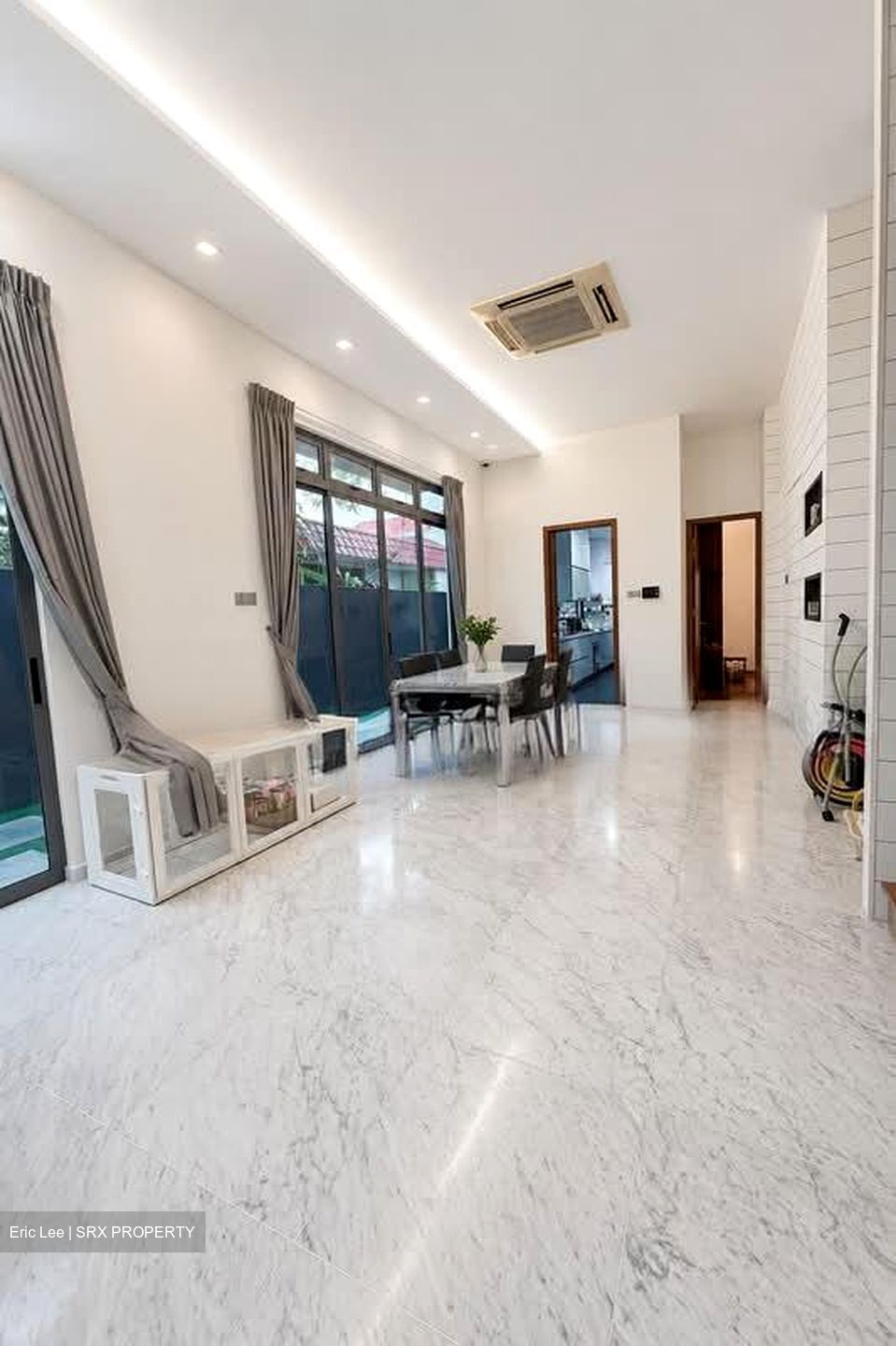 Serangoon Garden Estate (D19), Semi-Detached #577092131